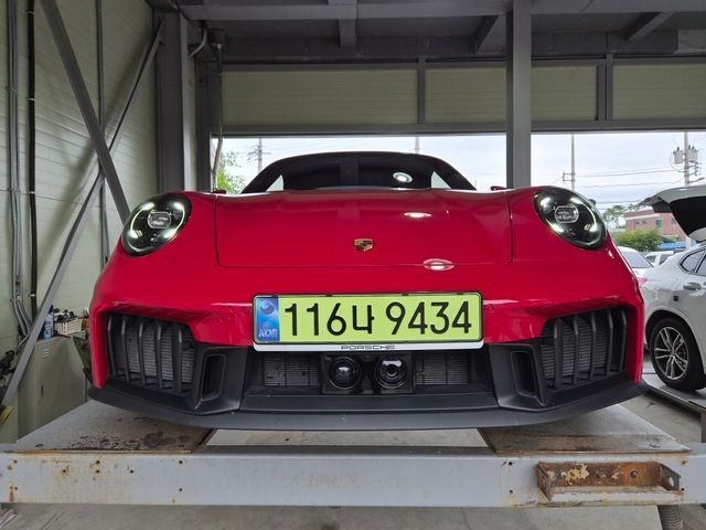 Porsche 911 2025 — inspection photo 1