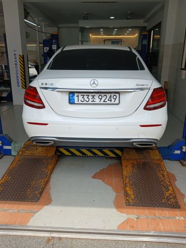 Mercedes-Benz E-Class 2018 — inspection photo 2