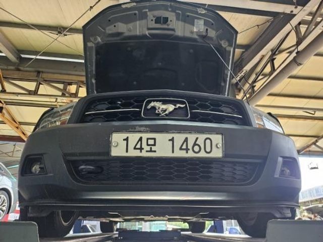 Ford Mustang 2010 — inspection photo 1