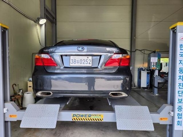 Lexus LS 2010 — inspection photo 2