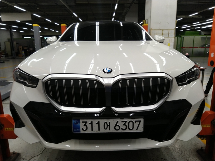 BMW 5-Series 2025 — inspection photo 1