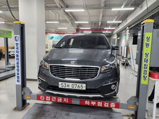 Kia Canival 2017 — inspection photo 1