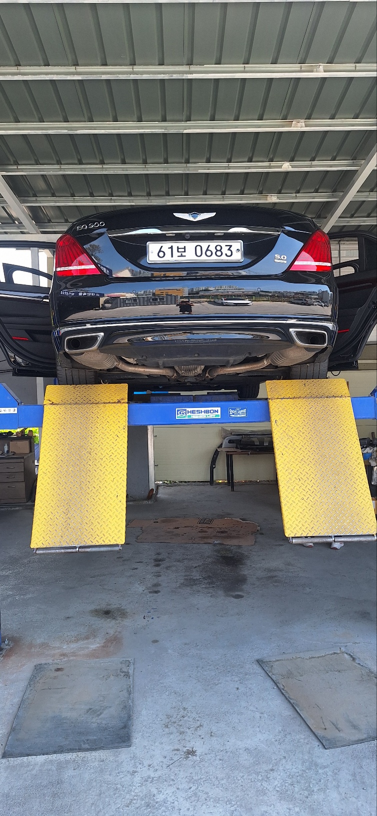 Genesis EQ900 2016 — inspection photo 1