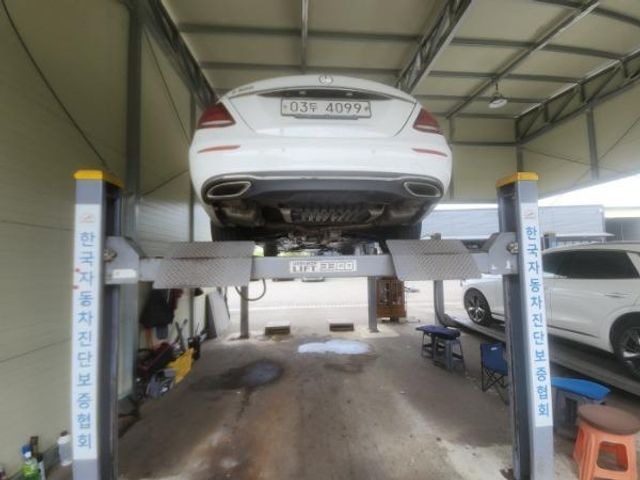 Mercedes-Benz E-Class 2017 — inspection photo 2