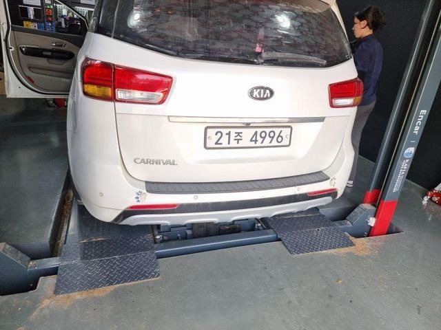 Kia Canival 2016 — inspection photo 2