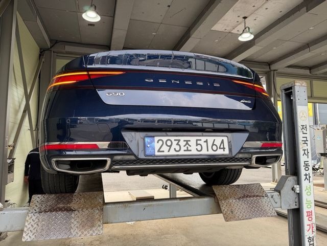 Genesis G90 2023 — inspection photo 2