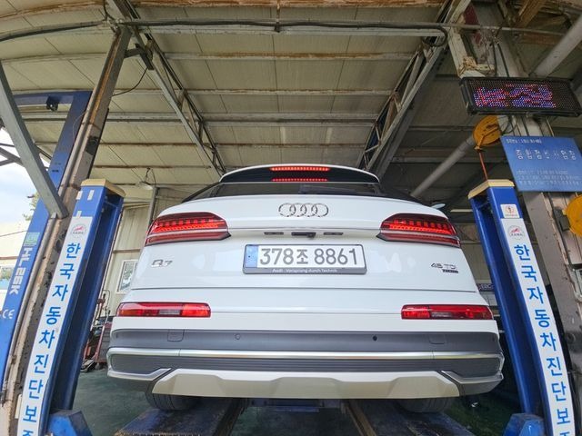Audi Q7 2021 — inspection photo 2