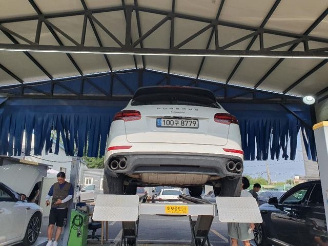 Porsche Cayenne 2017 — inspection photo 2