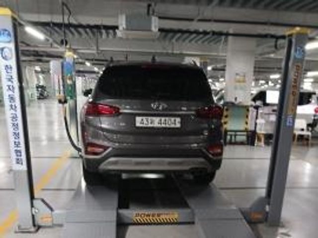 Hyundai Santafe 2019 — inspection photo 2