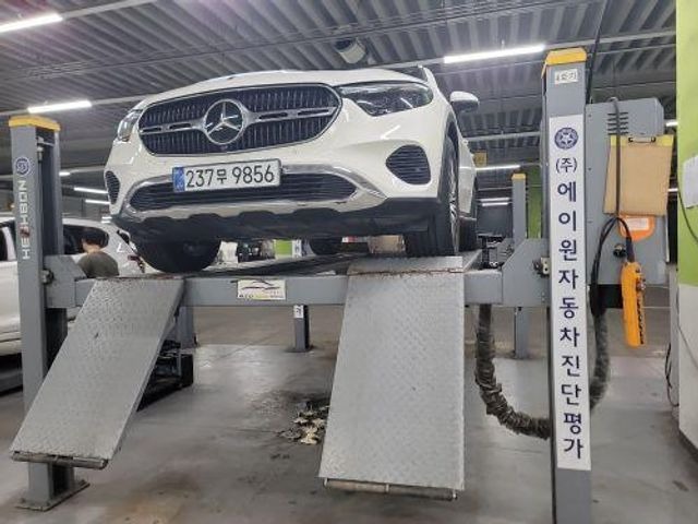 Mercedes-Benz GLC-Class 2023 — inspection photo 1