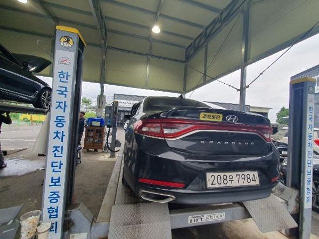Hyundai Grandeur 2018 — inspection photo 2