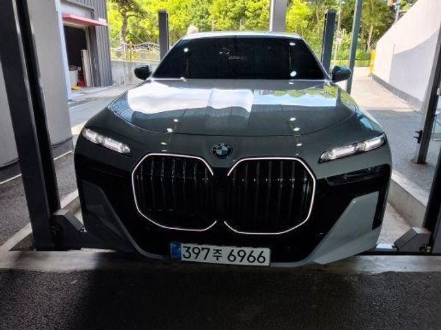BMW 7-Series 2026 — inspection photo 1
