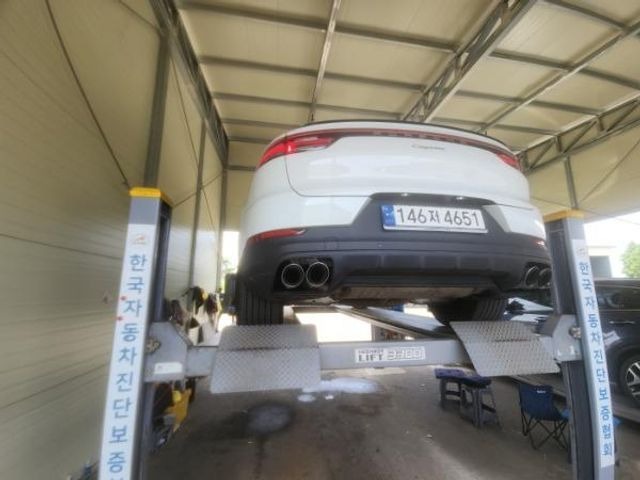 Porsche Cayenne 2023 — inspection photo 2