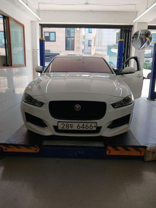 Jaguar XE 2017 — inspection photo 1