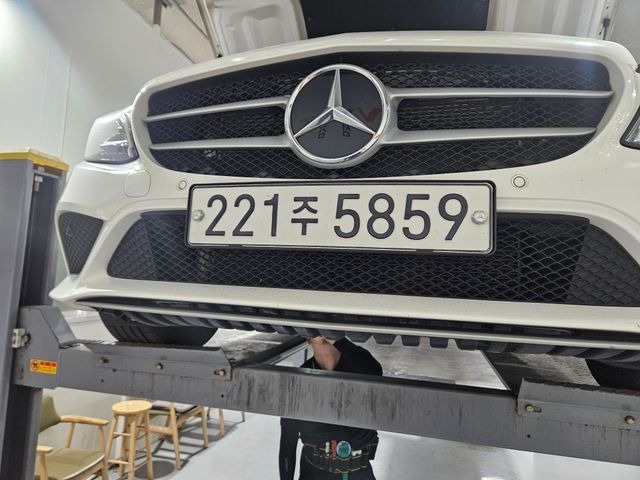 Mercedes-Benz C-Class 2019 — inspection photo 1