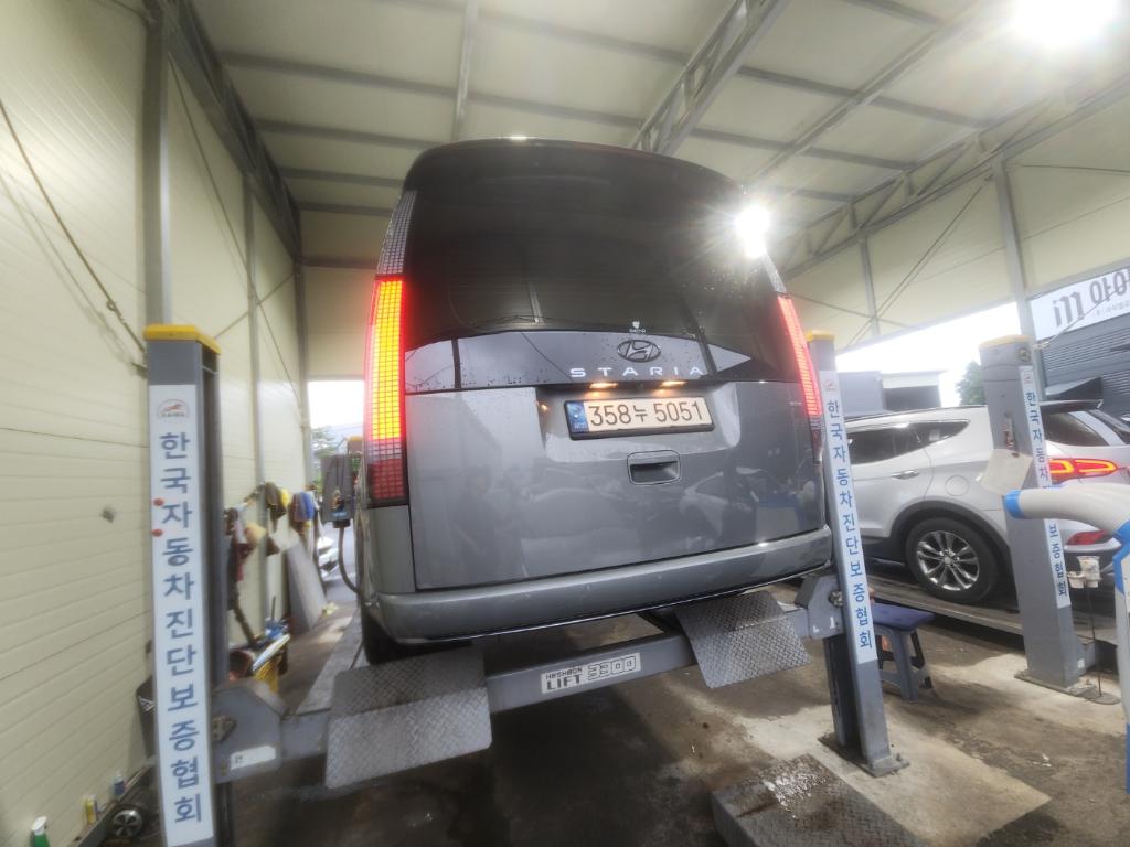Hyundai Staria 2023 — inspection photo 2