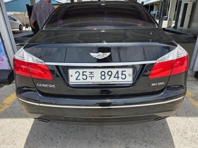 Hyundai Genesis 2011 — inspection photo 2