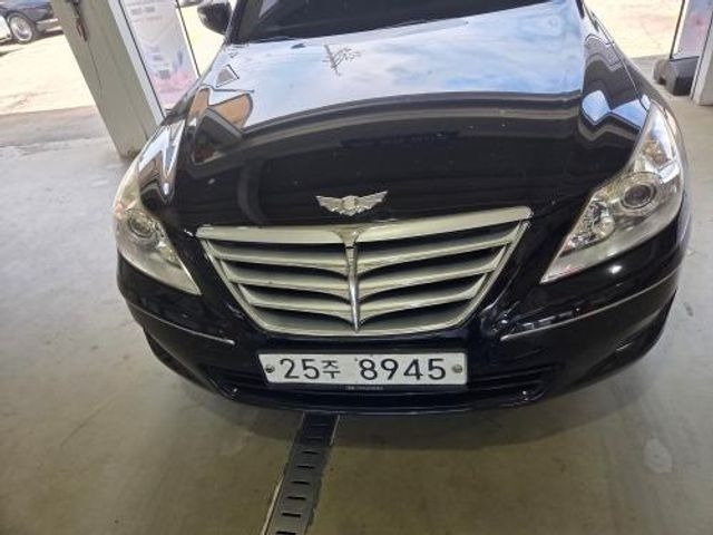 Hyundai Genesis 2011 — inspection photo 1