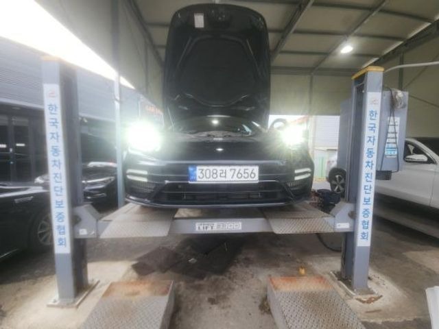 Porsche Panamera 2023 — inspection photo 1