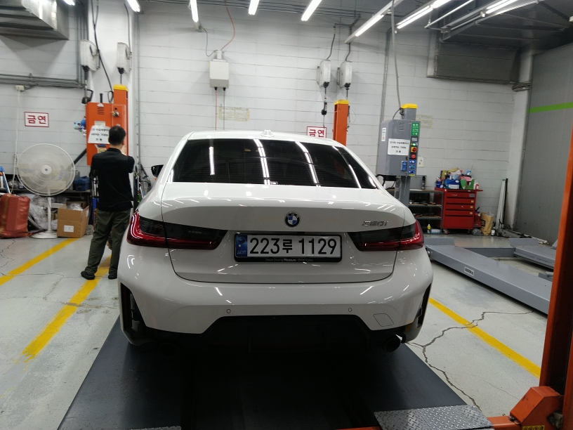 BMW 3-Series 2025 — inspection photo 2