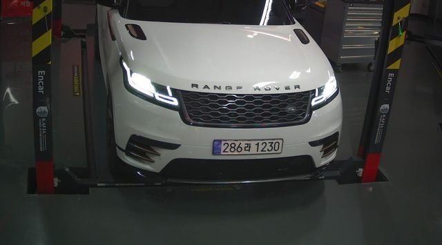Land Rover Range Rover Velar 2023 — inspection photo 1