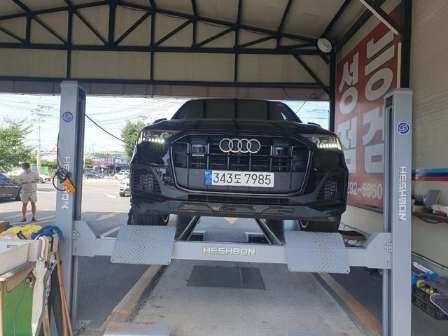 Audi Q7 2023 — inspection photo 1
