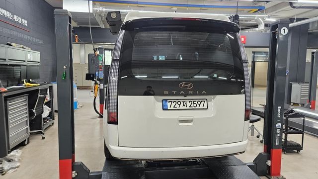 Hyundai Staria 2023 — inspection photo 2