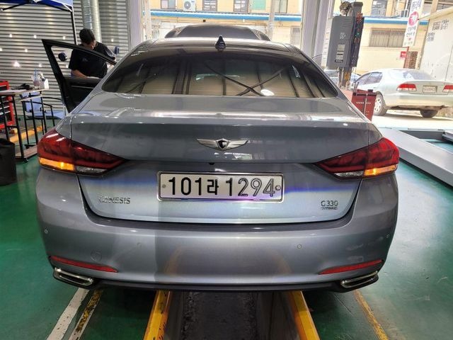 Hyundai Genesis 2016 — inspection photo 2