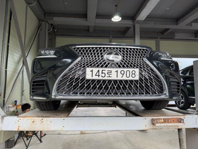 Lexus LS 2019 — inspection photo 1