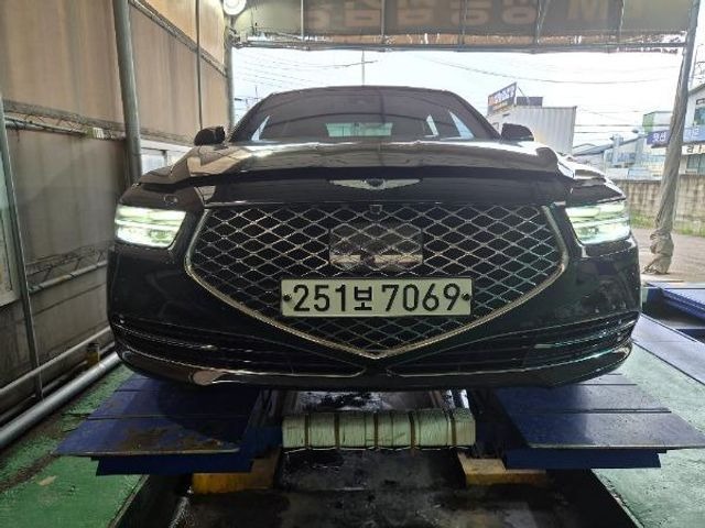 Genesis G90 2019 — inspection photo 1