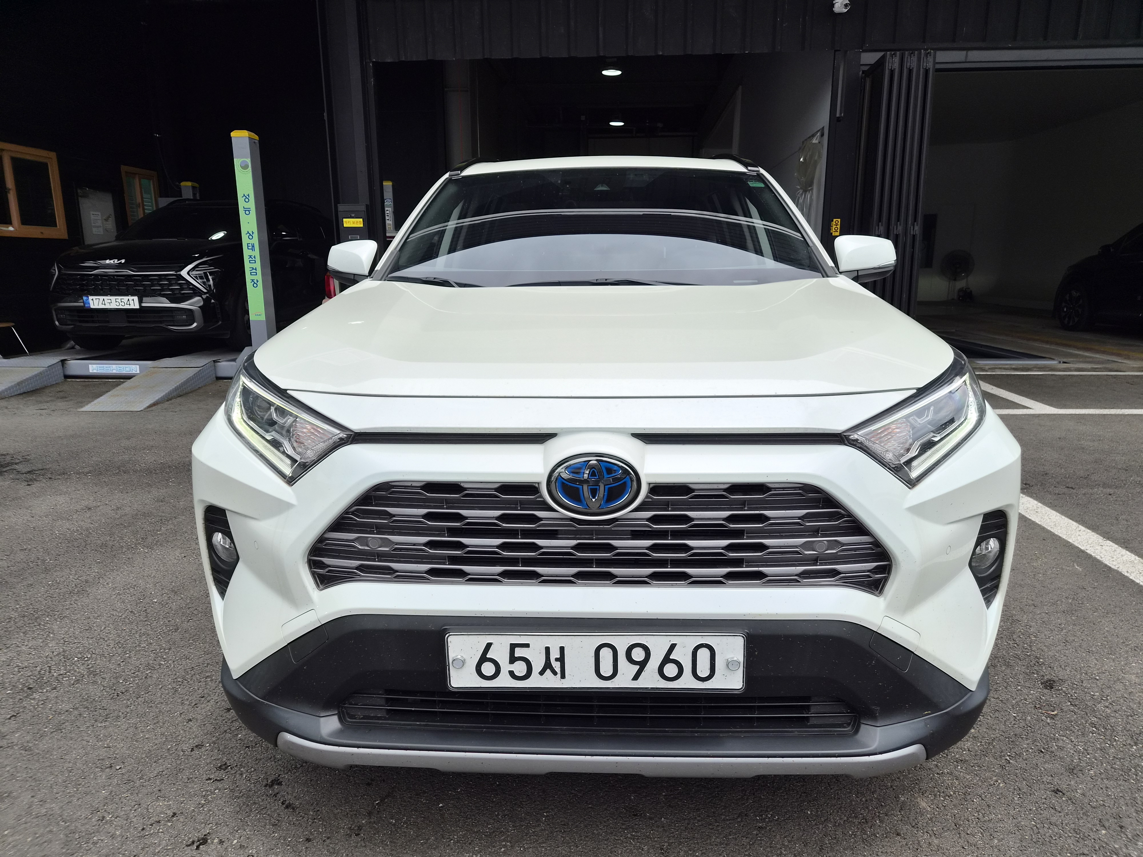 Toyota RAV4 2019 — inspection photo 1
