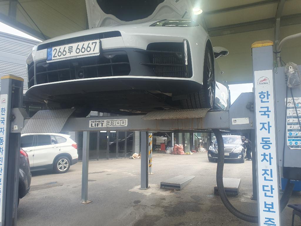 Porsche Panamera 2024 — inspection photo 1