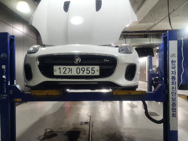 Jaguar F-TYPE 2015 — inspection photo 1