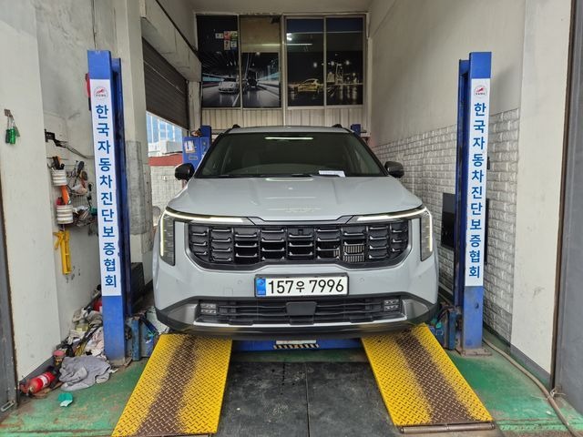Kia Canival 2025 — inspection photo 1