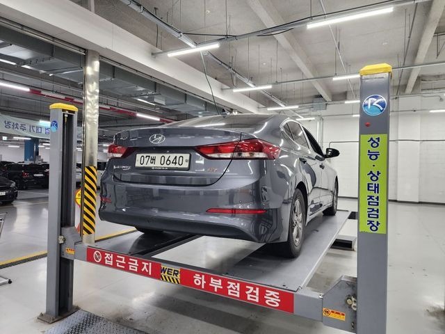 Hyundai AVANTE 2016 — inspection photo 2