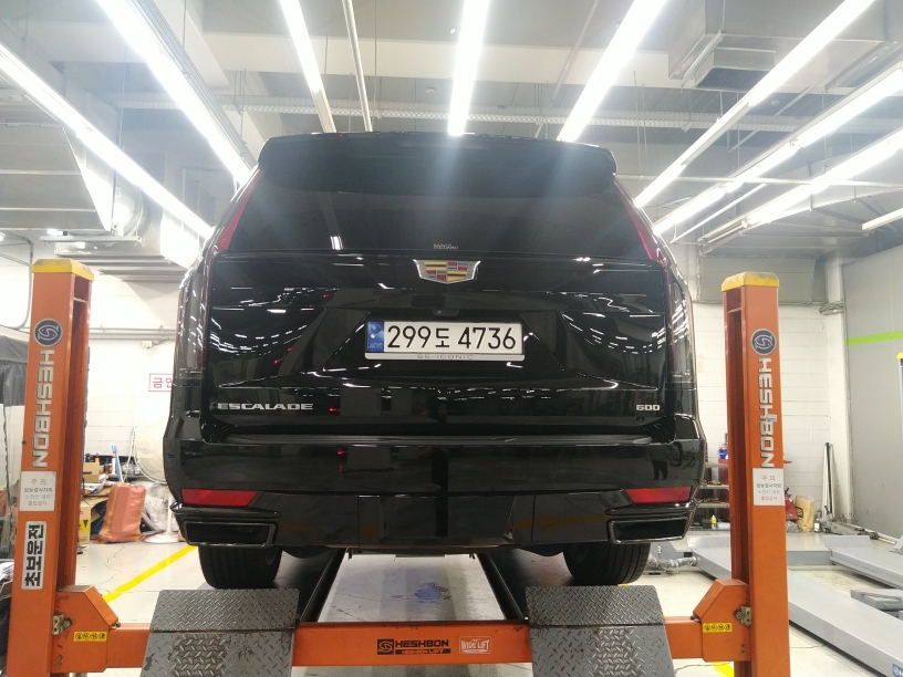 Cadillac Escalade 2023 — inspection photo 2