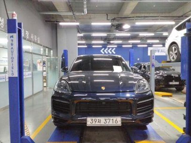 Porsche Cayenne 2019 — inspection photo 1