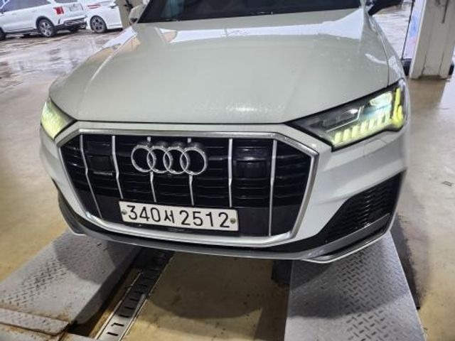 Audi Q7 2020 — inspection photo 1