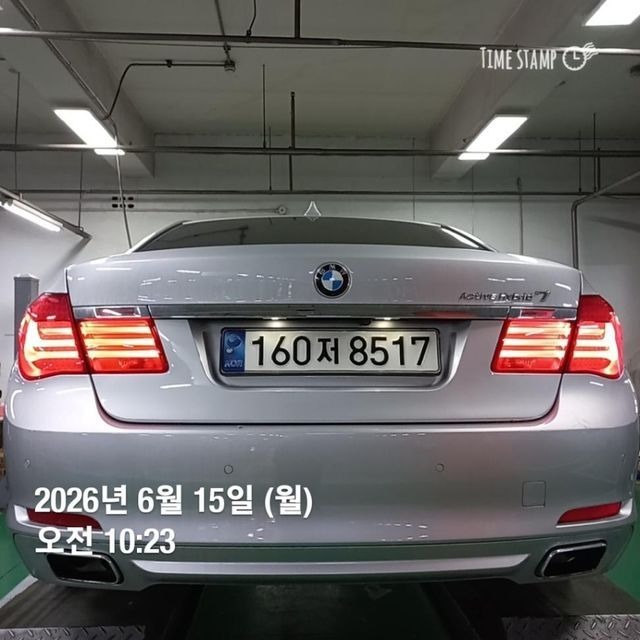 BMW 7-Series 2010 — inspection photo 2