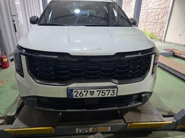Kia Canival 2025 — inspection photo 1