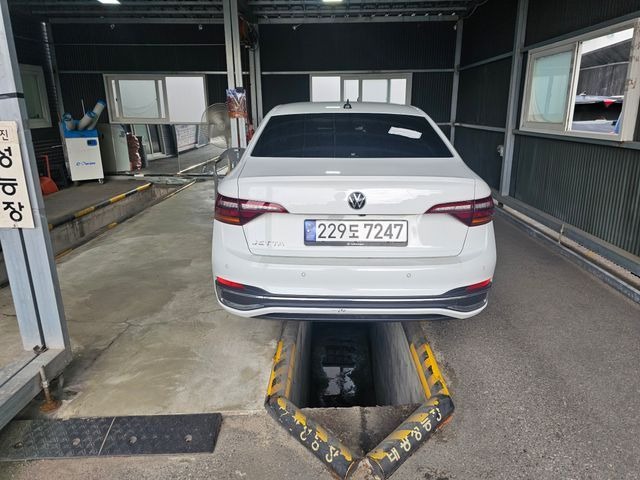Volkswagen Jetta 2023 — inspection photo 2
