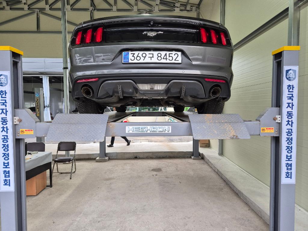 Ford Mustang 2017 — inspection photo 2