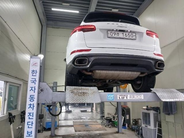Porsche Cayenne 2016 — inspection photo 2