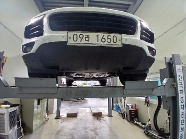 Porsche Cayenne 2016 — inspection photo 1