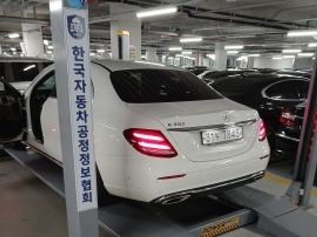 Mercedes-Benz E-Class 2019 — inspection photo 2
