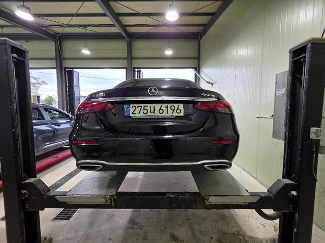 Mercedes-Benz E-Class 2023 — inspection photo 2
