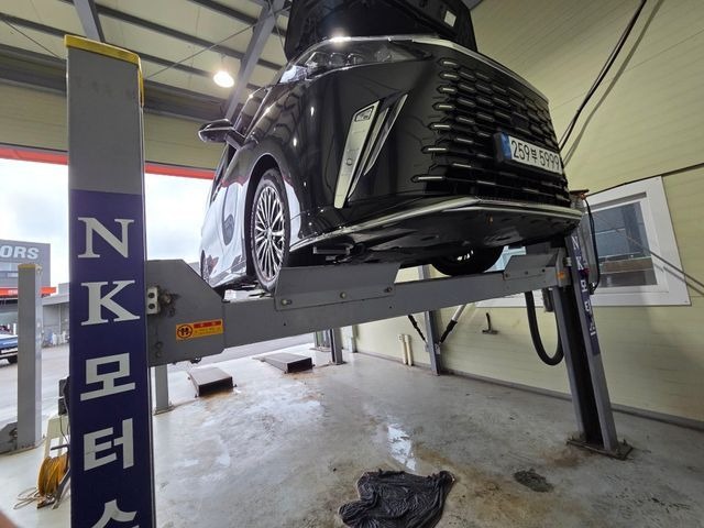 Lexus LM 2025 — inspection photo 1