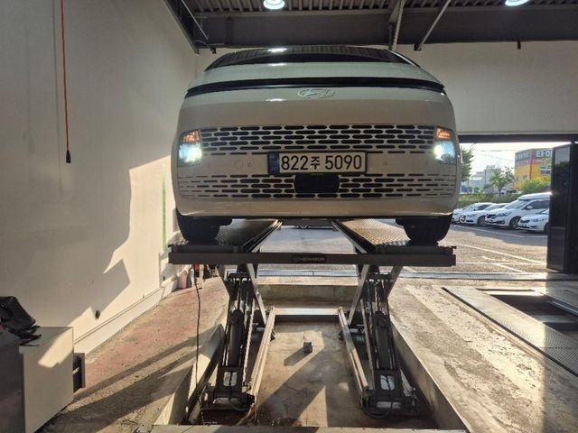 Hyundai Staria 2025 — inspection photo 1