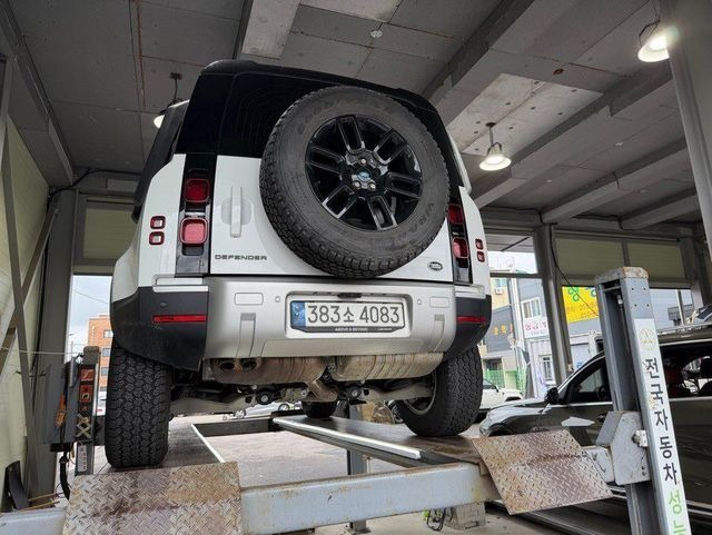 Land Rover Defender 2022 — inspection photo 2