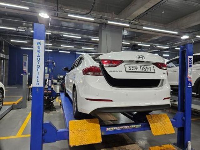 Hyundai AVANTE 2017 — inspection photo 2